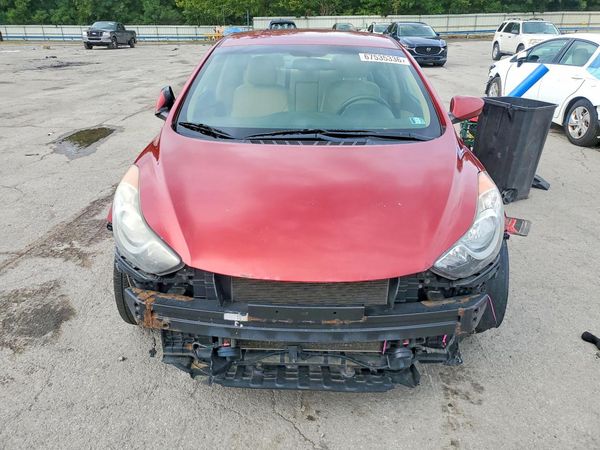 2013 HYUNDAI ELANTRA