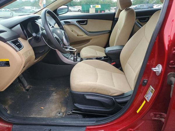 2013 HYUNDAI ELANTRA