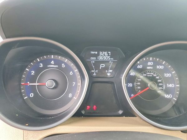 2013 HYUNDAI ELANTRA