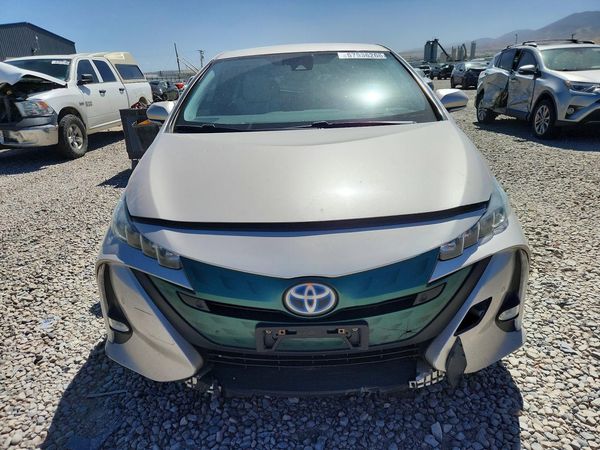 2018 TOYOTA PRIUS Plus/Premium/Advanced