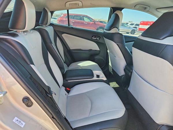 2018 TOYOTA PRIUS Plus/Premium/Advanced