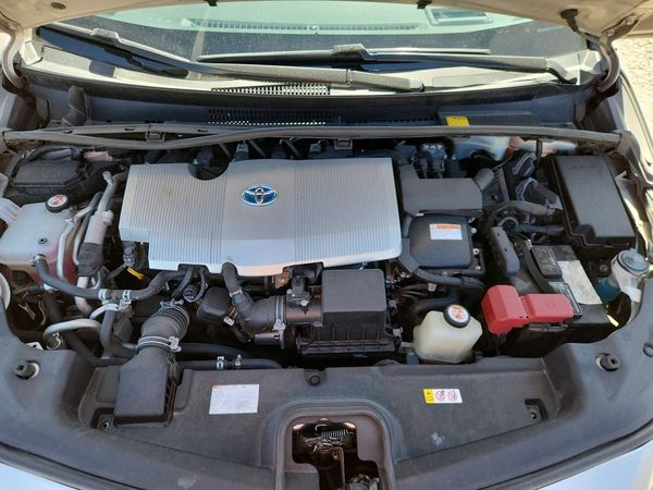 2018 TOYOTA PRIUS Plus/Premium/Advanced
