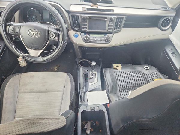 2016 TOYOTA RAV4 XLE (M Grade) — CKPT