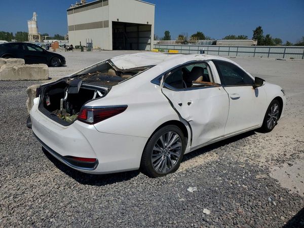 2021 LEXUS ES 250