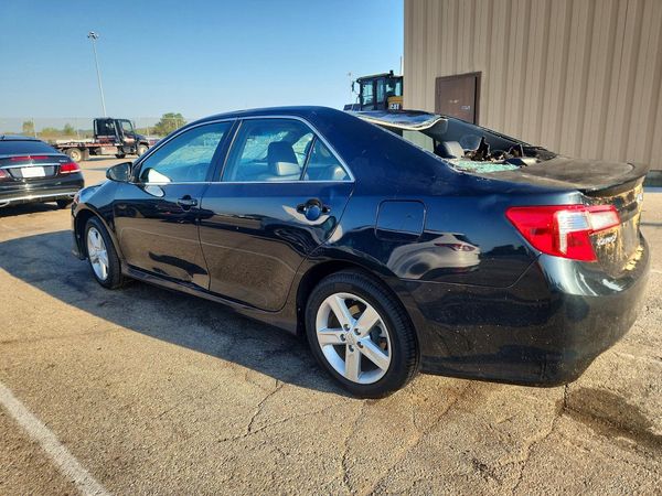 2013 TOYOTA CAMRY