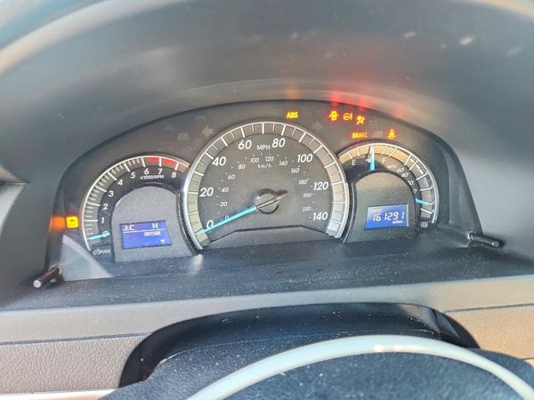 2013 TOYOTA CAMRY