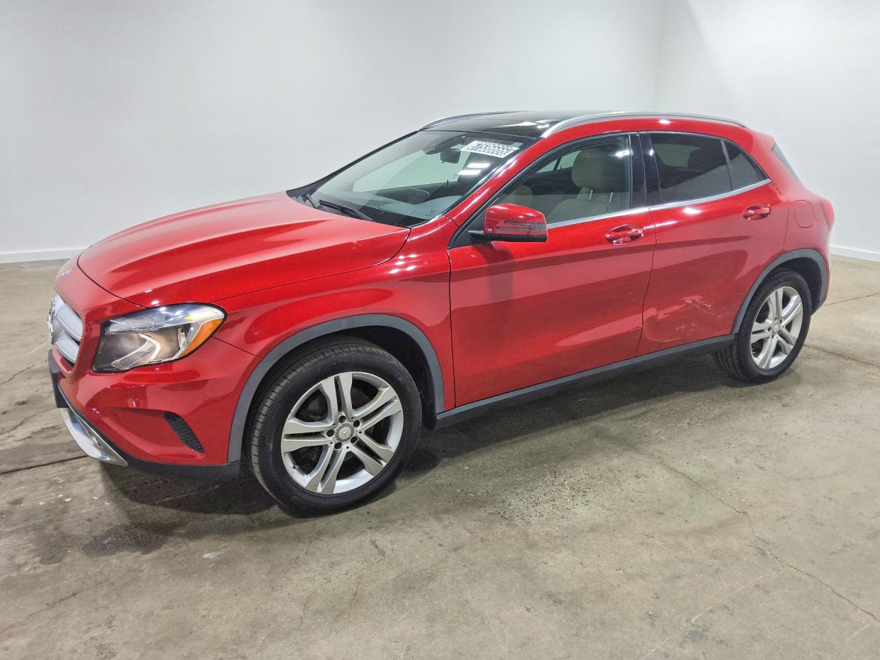 2017 MERCEDES-BENZ GLA GLA250-4M — Front 3/4
