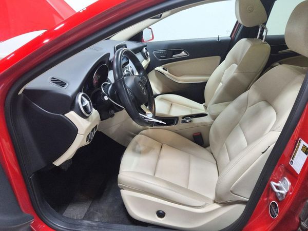 2017 MERCEDES-BENZ GLA GLA250-4M — DENT