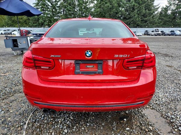 2018 BMW 330 xDrive