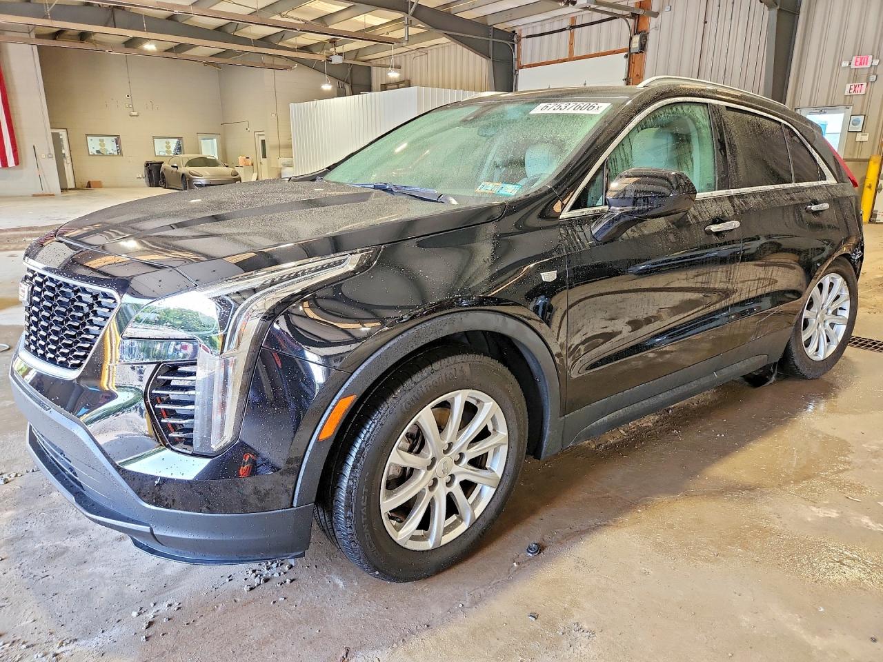 2019 CADILLAC XT4 Luxury