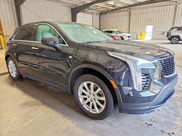 2019 CADILLAC XT4 Luxury