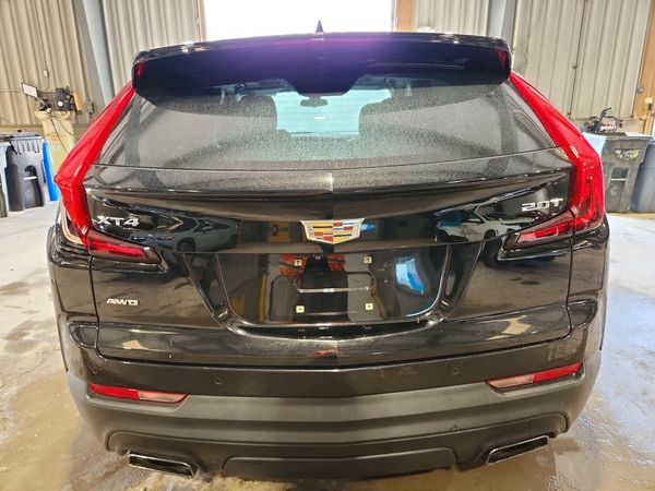 2019 CADILLAC XT4 Luxury