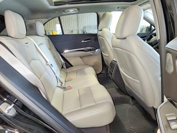 2019 CADILLAC XT4 Luxury