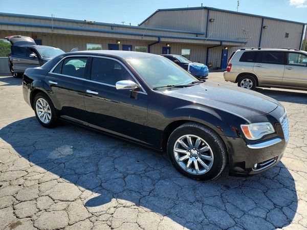 2012 CHRYSLER 300