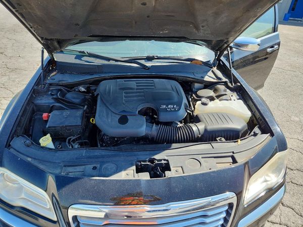 2012 CHRYSLER 300