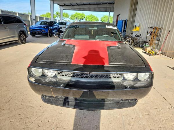 2013 DODGE CHALLENGER Base