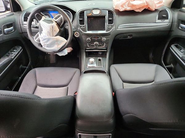 2021 CHRYSLER 300