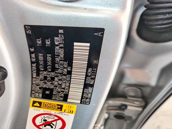 2017 TOYOTA HIGHLANDER SE/XLE — VINS