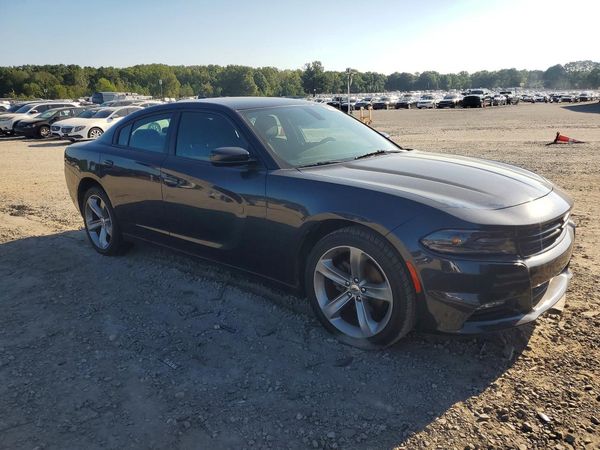 2016 DODGE CHARGER SXT