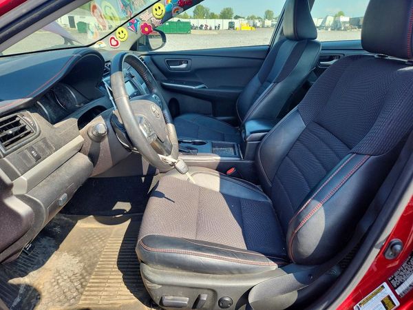 2017 TOYOTA CAMRY
