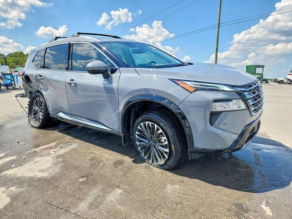 2025 NISSAN ROGUE PLATINUM — Passenger 3/4