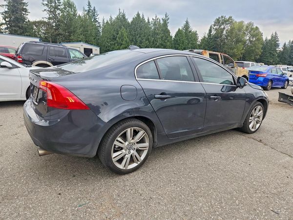 2013 VOLVO S60