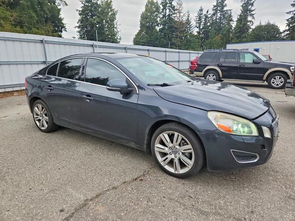 2013 VOLVO S60