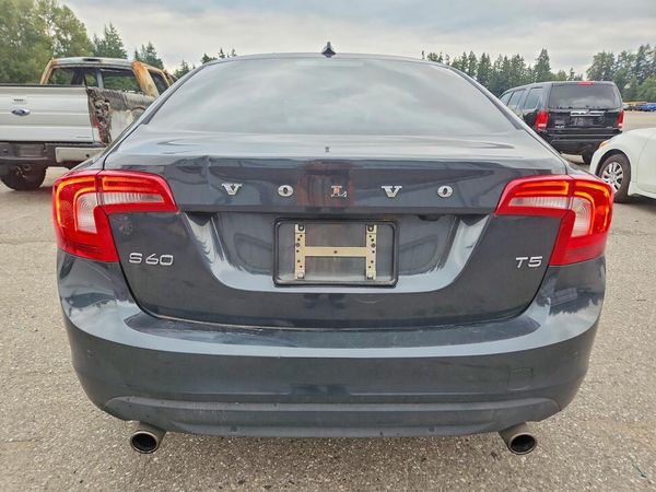 2013 VOLVO S60