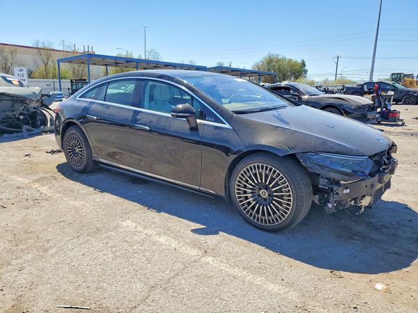 2022 MERCEDES-BENZ EQS SEDAN