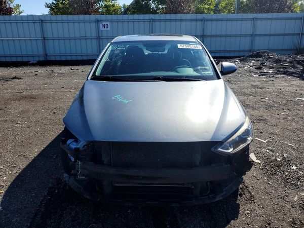 2017 HYUNDAI ELANTRA