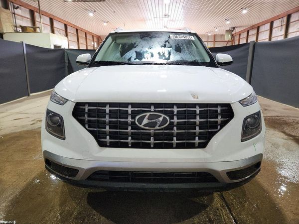 2025 HYUNDAI VENUE SEL, Limited