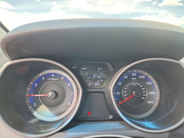 2015 HYUNDAI ELANTRA