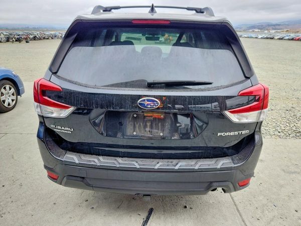 2021 SUBARU FORESTER