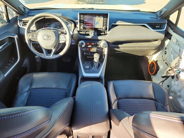 2021 TOYOTA RAV4 XSE HV