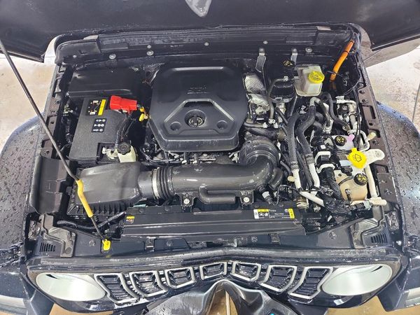 2024 JEEP WRANGLER Sahara 4XE