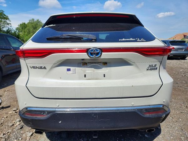 2022 TOYOTA VENZA