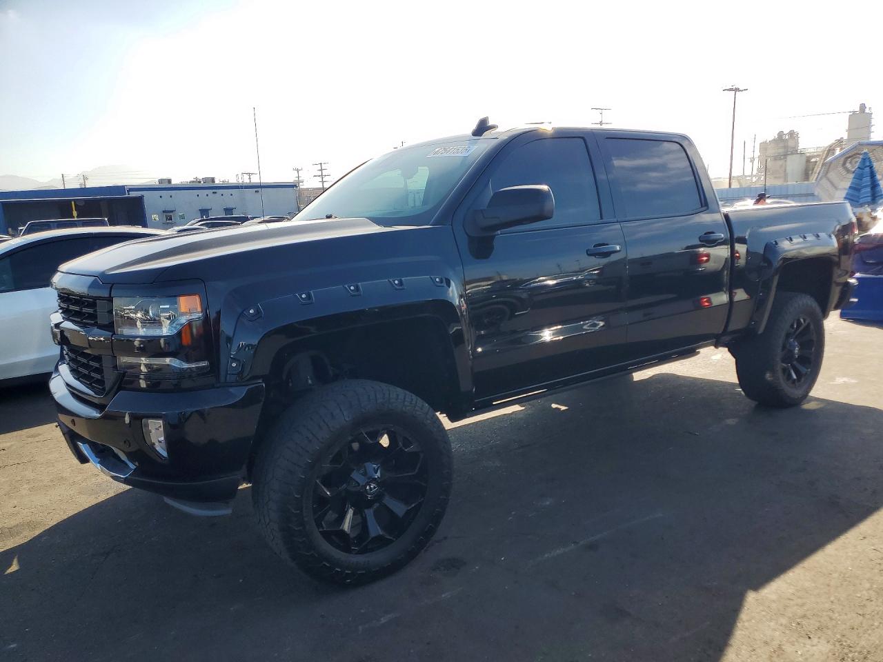 2017 CHEVROLET SILVERADO LTZ
