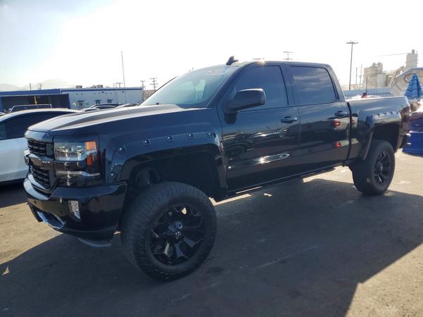 2017 CHEVROLET SILVERADO