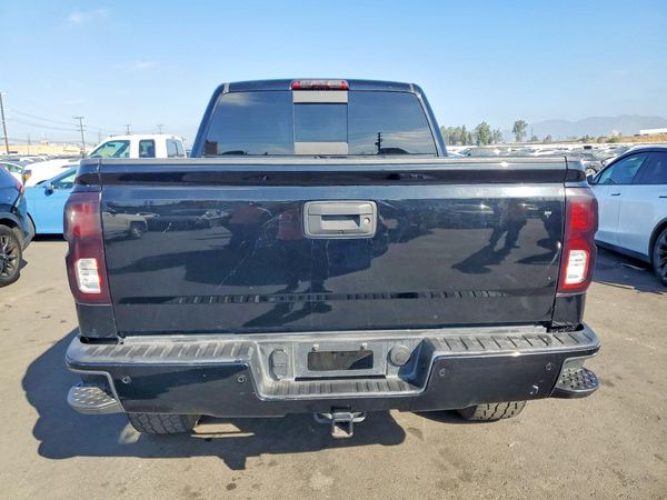 2017 CHEVROLET SILVERADO LTZ