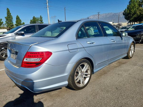 2013 MERCEDES-BENZ C C250