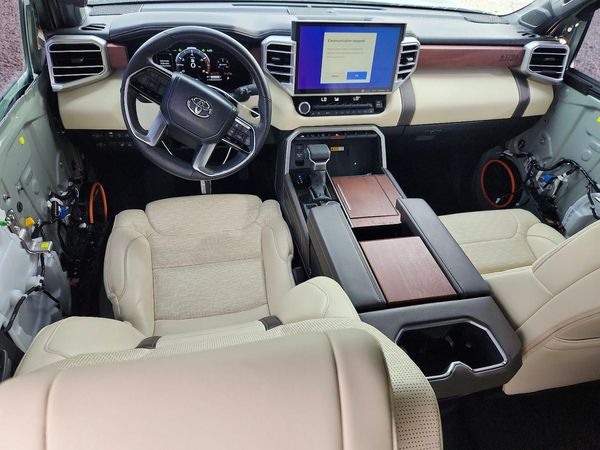 2024 TOYOTA TUNDRA