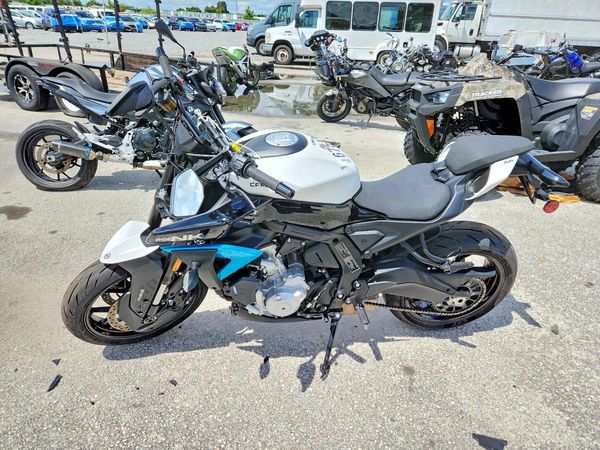 2026 CF MOTO 675SNK