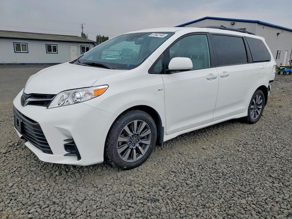2020 TOYOTA SIENNA