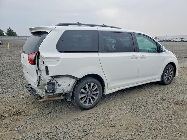 2020 TOYOTA SIENNA E grade