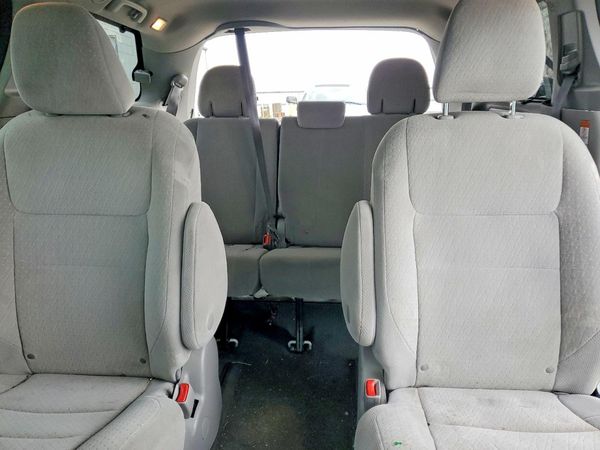 2020 TOYOTA SIENNA E grade