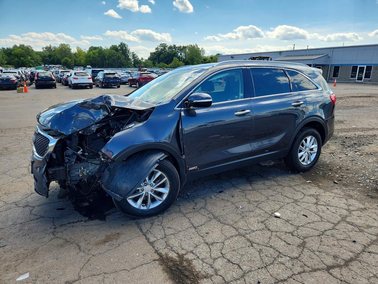 2018 KIA SORENTO L, LX — Front 3/4