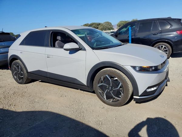 2024 HYUNDAI IONIQ SEL — Passenger 3/4