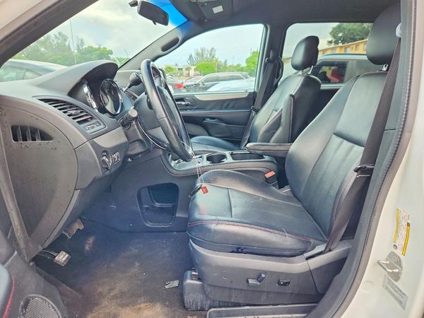2016 DODGE GRAND CARAVAN R/T