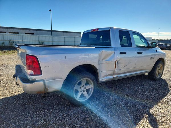 2015 RAM 1500 ST