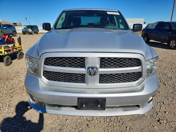 2015 RAM 1500 ST